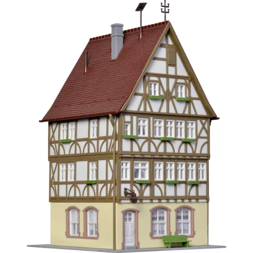 Kibri 38903 H0 Favázas ház a piacon Miltenbergben