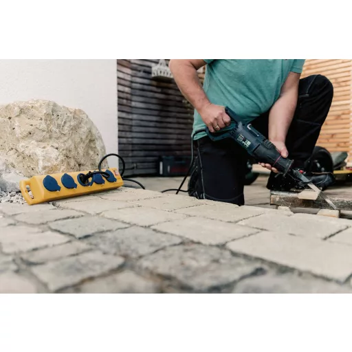 Brennenstuhl 1159900805 Elosztó kapcsolóval 5 részes Sárga Védőérintkezős 1 db