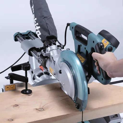 Makita LS1018LN Billenő- és gérvágó fűrész 1.430 W 260 mm 30 mm