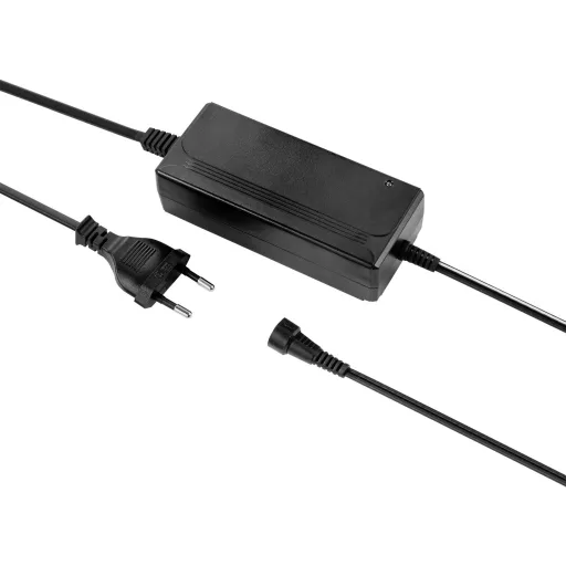 VOLTCRAFT VC-11320930 Asztali tápegység, beállítható 5 V/DC, 6 V/DC, 7.5 V/DC, 9 V/DC, 12 V/DC, 13.5 V/DC, 15 V/DC 3 A 36 W Szabályozható kimeneti feszültség
