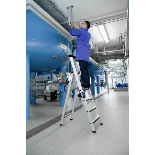 MUNK Günzburger Steigtechnik 42110 Alumínium Több fokos álló létra Munkamagasság (max.): 4.5 m