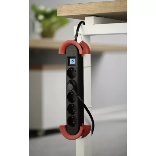 Maxtrack NV 60-5 L Elosztó kapcsolóval Fekete Védőérintkezős 1 db