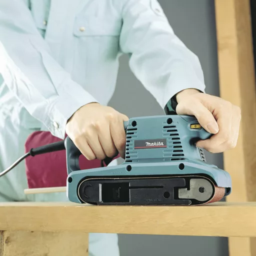 Makita S_0380_2085495 9911J Szalagcsiszoló 650 W Szalag szélessége 76 mm Szalag hossza 457 mm