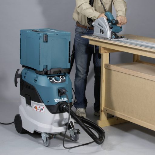 Makita Porszívó 1200 W