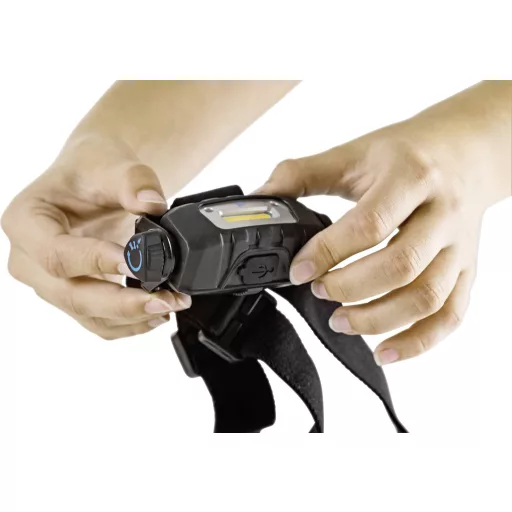 B & W International Sensor Head LED Fejlámpa Akkuról üzemeltetett 250 lm 7 óra HL250SU