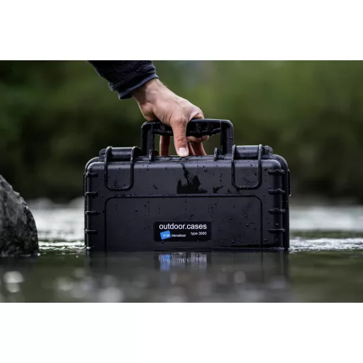 B & W International Outdoor bőrönd outdoor.cases Typ 3000 11.7 l (Sz x Ma x Mé) 365 x 150 x 235 mm Narancs 3000/O