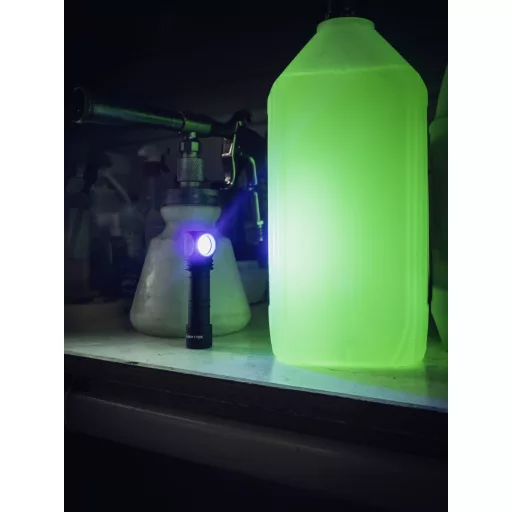 ArmyTek Wizard C2 WUV White & Ultraviolet LED Fejlámpa Mágneses tartóval Akkuról üzemeltetett 1100 lm 3 óra 65 g