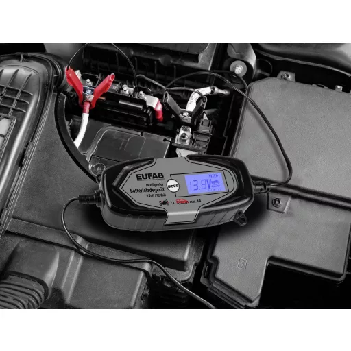 Eufab Intelligentes Batterieladegerät 6/12V 4A, auch für Lithiumbatterien 16647 Autós töltőkészülék, Automatikus töltő 12 V, 6 V 2 A 4 A