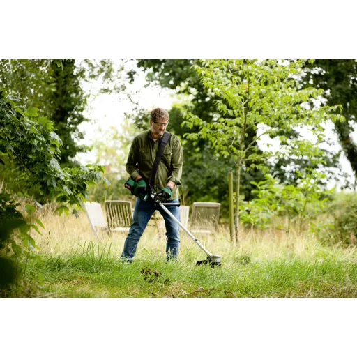 Bosch Home and Garden AdvancedGrassCut 36V-33 Akku Fűszegély nyíró Töltővel, Akkuval 36 V 2 Ah Vágási szélesség (max.): 33 cm