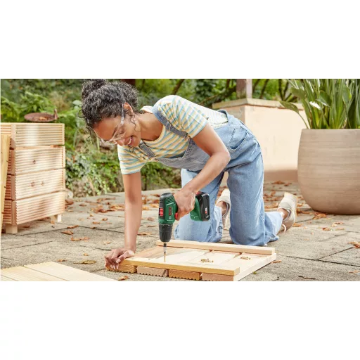 Bosch Home and Garden EasyDrill 18V-40 06039D8004 Akkus fúrócsavarozó, Akkus csavarozó 18 V 2.0 Ah Lítiumion akkuval, Töltővel