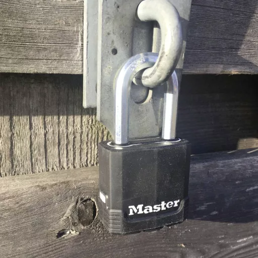 Master Lock 79956 Függő lakat Fekete