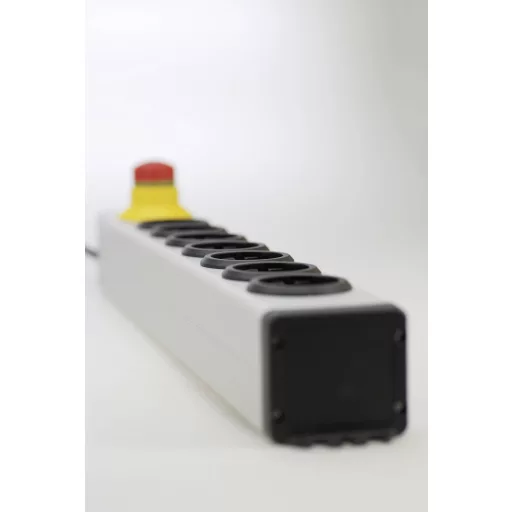 Ehmann 0819x00072033 Hálózati elosztó Ezüst, Fekete Védőérintkezős 1 db