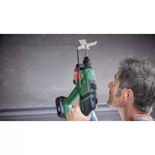 Bosch Home and Garden UniversalHammer 18V -Akkus fúrókalapács 18 V 2.5 Ah Lítiumion 2. akkuval, Töltővel, Hordtáskával