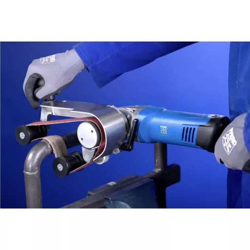 PFERD TOOLS EBER 17/75 R 83200250 Szalagcsiszoló 1700 W Szalag szélessége 40 mm Szalag hossza 820 mm