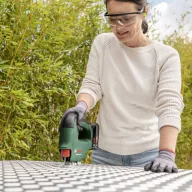   Bosch Home and Garden EasySaw 18V-70 Akkus beszúrú fűrész 0603012002 akkuval, Töltővel 18 V 2.0 Ah