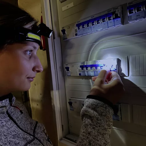 Akkus LED fejlámpa 450 lm 5 óra, TFA Dostmann 43.2038.01 LUMATIC