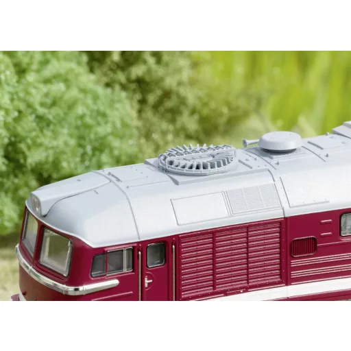 TRIX H0 25201 A DB AG H0 dízelmozdony BR 220