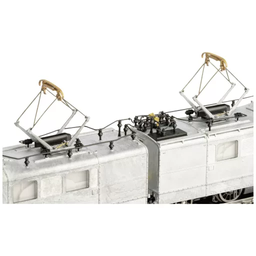 TRIX H0 25590 H0 elektromos mozdony Ae 8/14 11852 az SBB