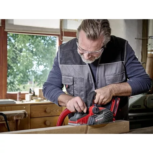 Einhell Professional TP-PL 18/3 Li BL Egyengető gyalugép Elszívóval 82 mm