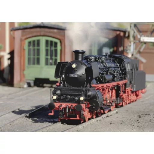 TRIX H0 T25323 H0 gőzmozdony 18 323 a DB