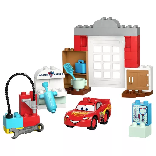 LEGO® DUPLO® 10456 McQueen látogatása Doc műhelyében