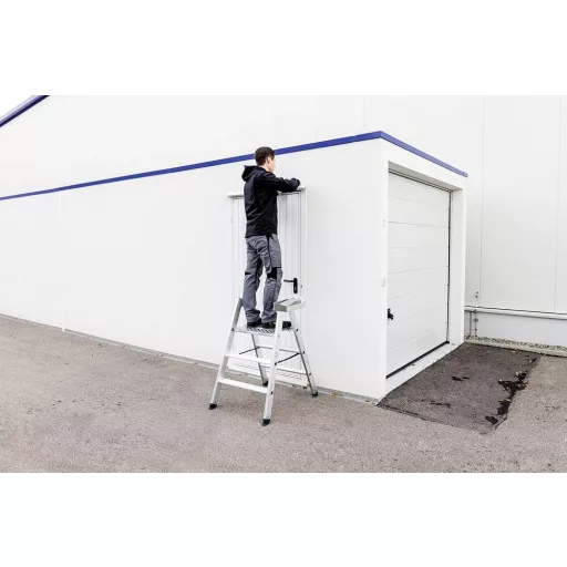 MUNK Günzburger Steigtechnik 050183 Alumínium Összehajtható fellépő Munkamagasság (max.): 2.73 cm