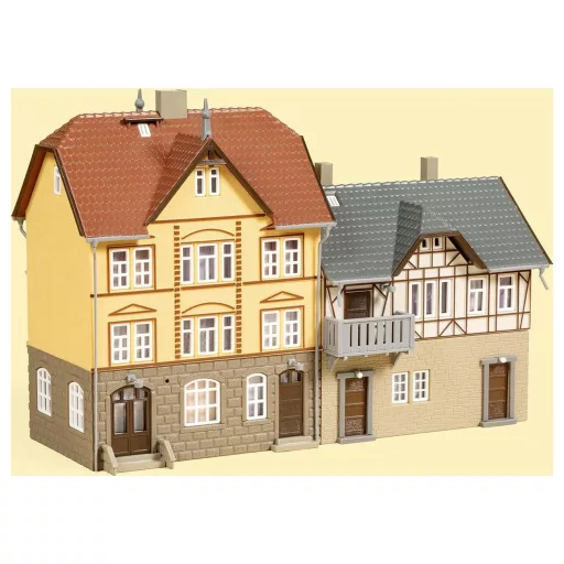 Auhagen 12354 H0, TT Lakóépületek Bahnhofstraße 2/4