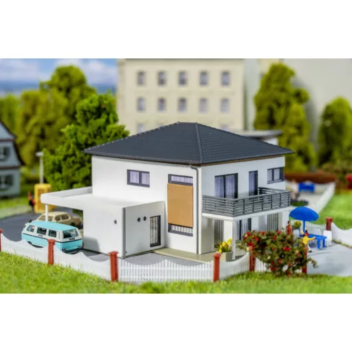 Faller 232150 N WeberHaus Városi Élet