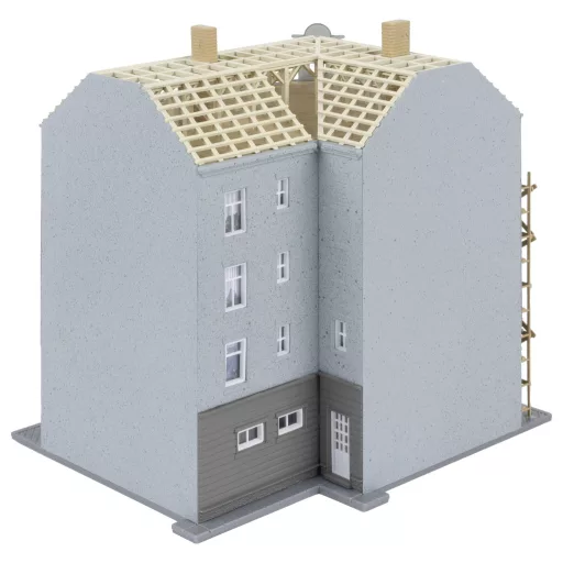 Faller 232166 N Felújítás alatt álló városi sarokház