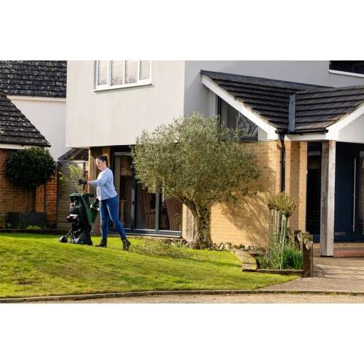 Bosch Home and Garden UniversalShredder solo Akkus aprító Akku