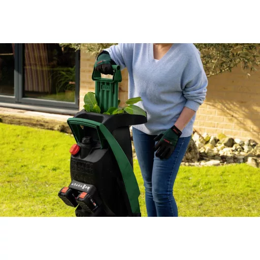 Bosch Home and Garden UniversalShredder solo Akkus aprító Akku