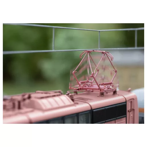 TRIX H0 T25655 H0 villanymozdony BR 151 DB