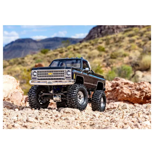 Traxxas TRX-4M Chevrolet K10 High Trail Edition 1:18 Brushed RC modellautó Elektro Crawler 4WD 2,4 GHz