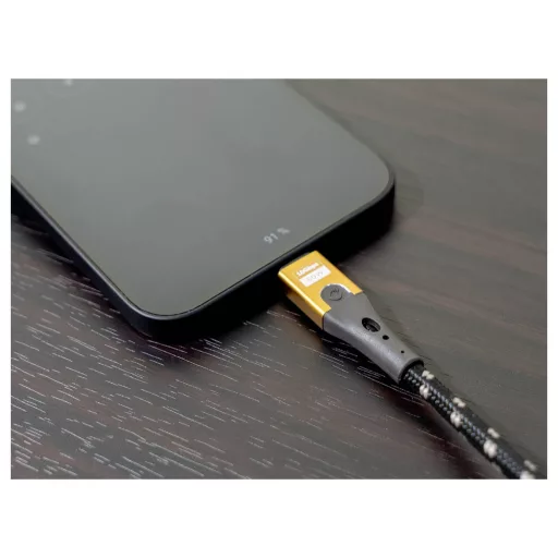 Oehlbach USB kábel USB-A dugó, USB-C® dugó 2 m Fekete/arany Fonat árnyékolás D1C9552