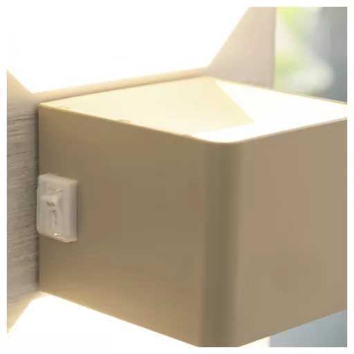 Brilliant Iseo G80126/09 Kültéri mennyezeti lámpa mozgásjelzővel EEK: G (A - G) LED 4 W Bézs