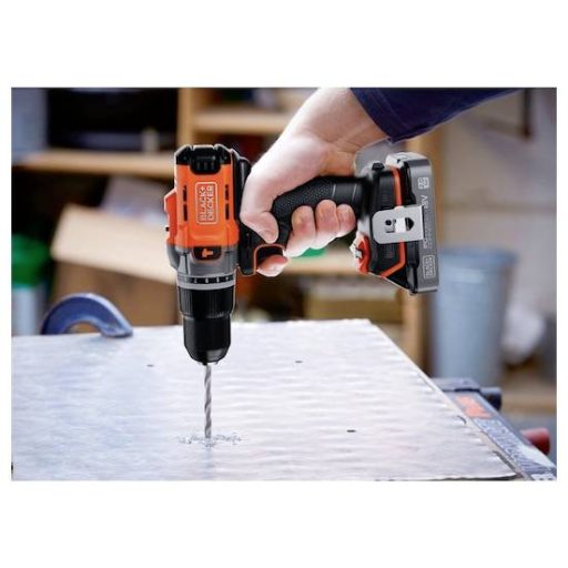Black & Decker 2 sebességfokozat-Akkus ütvefúró-csavarozó kefe nélkül, Hordtáskával, akku nélkül, töltő nélkül, Tartozékokkal