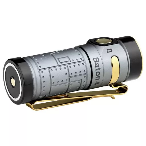 OLight Baton 4 (Fighter Pilot) Kézilámpa Akkuról üzemeltetett 1300 lm