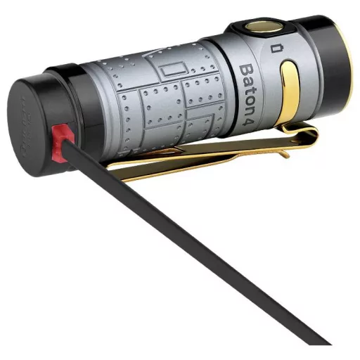 OLight Baton 4 (Fighter Pilot) Kézilámpa Akkuról üzemeltetett 1300 lm