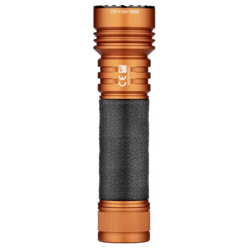 OLight Seeker 4 Pro (Orange) LED Kézilámpa 4600 lm 205 g