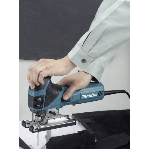 Makita Beszúró fűrész 4351FCTJ Hordtáskával 720 W