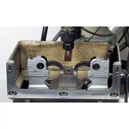BAS-C kompakt bilincs BAS-C9-4 Bessey BAS-C9-4 Szorítási szélesség (max.):88 mm Visszavonás:40 mm