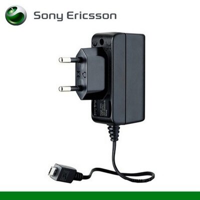 Sonyericsson EP310 Hálózati töltő (microUSB, 5V / 550mA), fekete