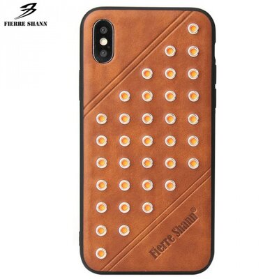 FIERRE SHANN műanyag hátlapvédő telefontok (bőr hátlap, szegecses) Barna [Apple iPhone X 5.8, Apple iPhone XS 5.8]