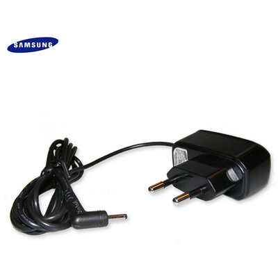 SAMSUNG ATADD30EBE SAMSUNG hálózati töltő (4.75V / 550mA + beépített kábel) FEKETE [Samsung SGH-C140, Samsung SGH-C260]