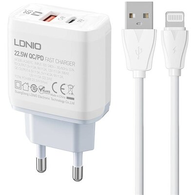 LDNIO A2421C LIGHTNING LDNIO hálózati töltő USB / Type-C aljzat (4.5V / 5A, 22.5W, PD gyorstöltés + USB - lightning 8pin kábel) FEHÉR